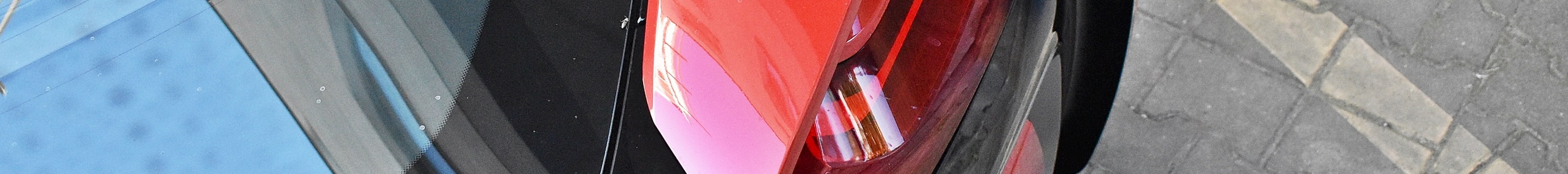 BMW i8 Protonic Red Edition