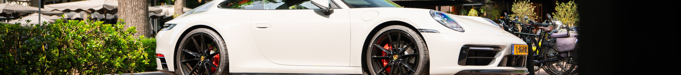 Porsche 992 Carrera 4S