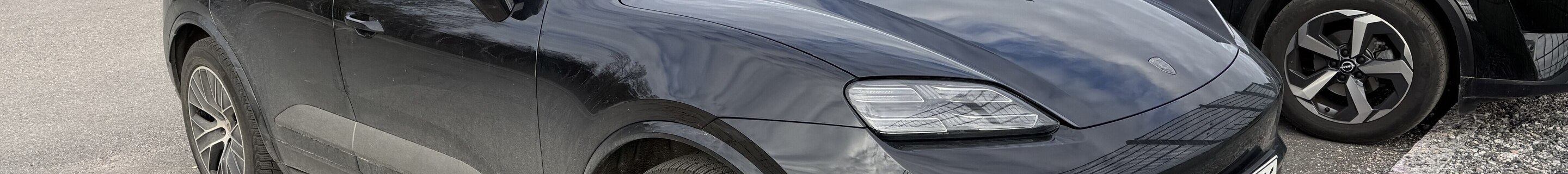 Porsche Macan EV Turbo