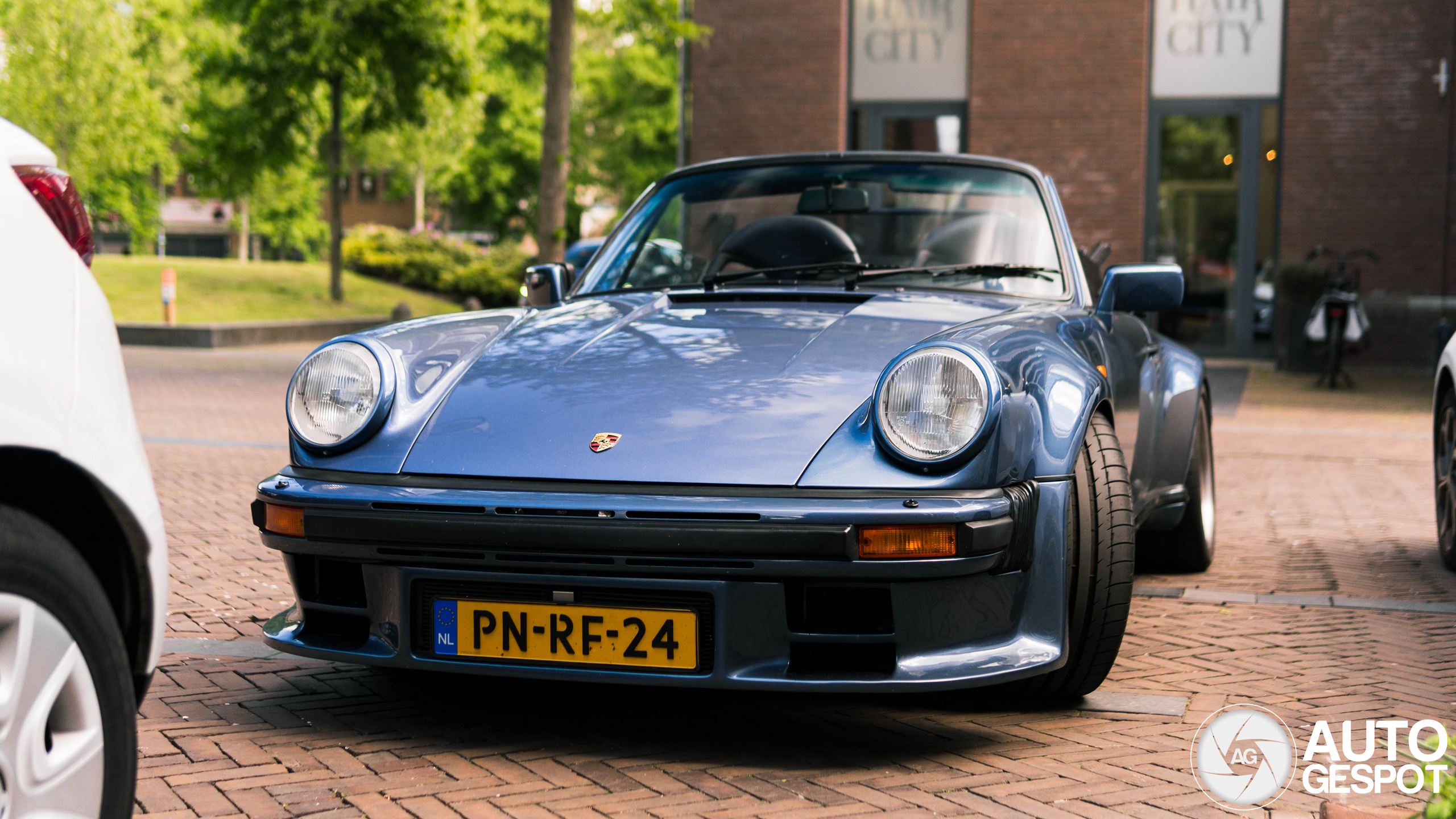 Porsche 930 Turbo Cabriolet