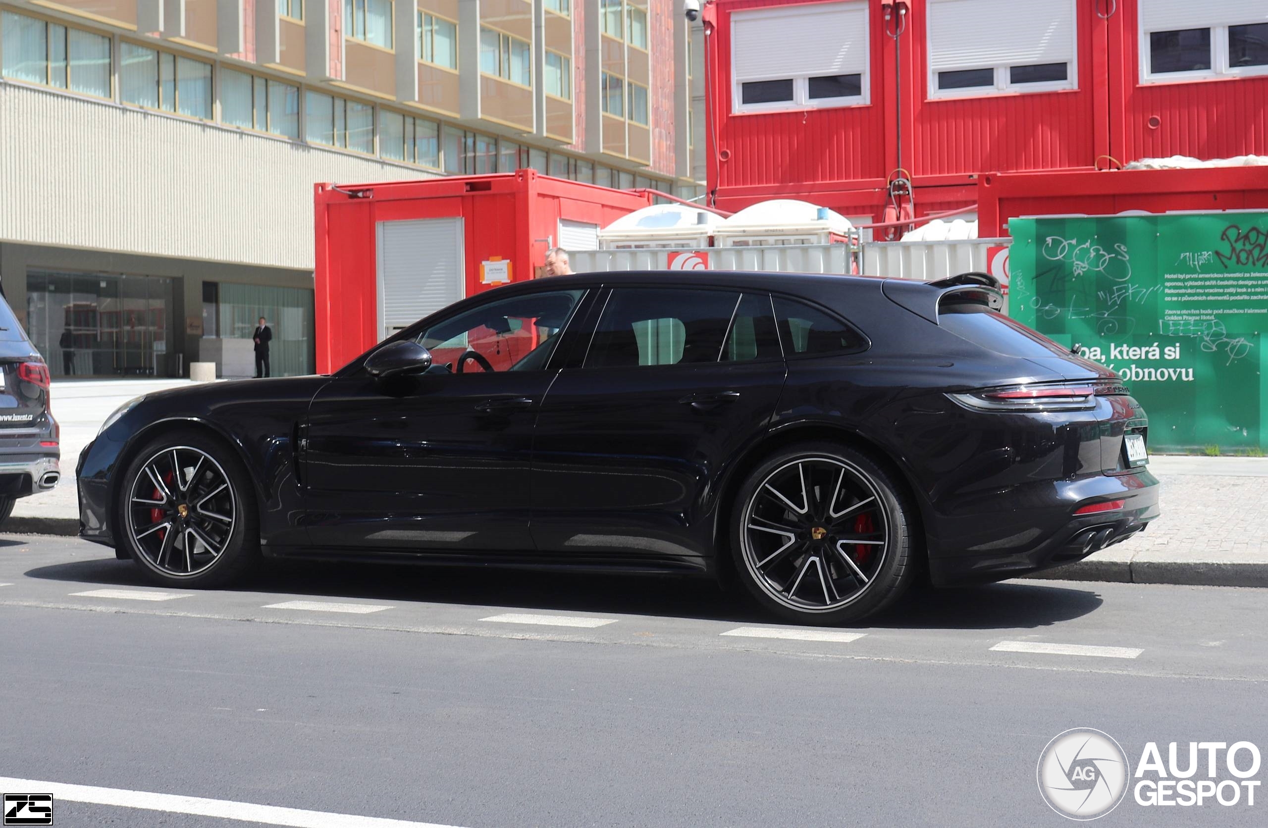 Porsche 971 Panamera GTS Sport Turismo