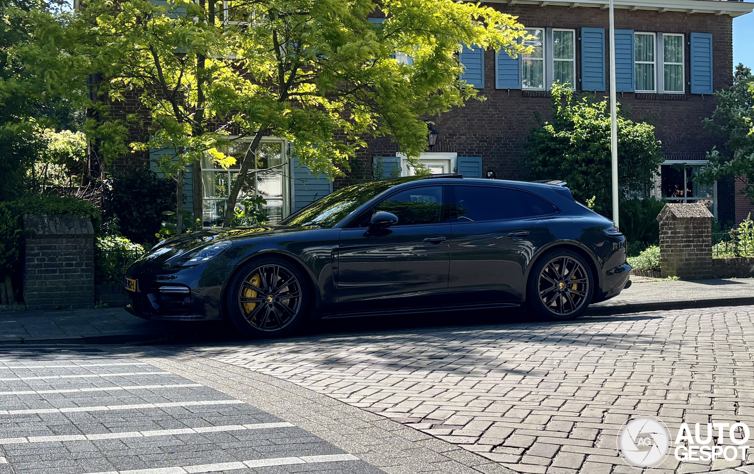 Porsche 971 Panamera Turbo S E-Hybrid Sport Turismo