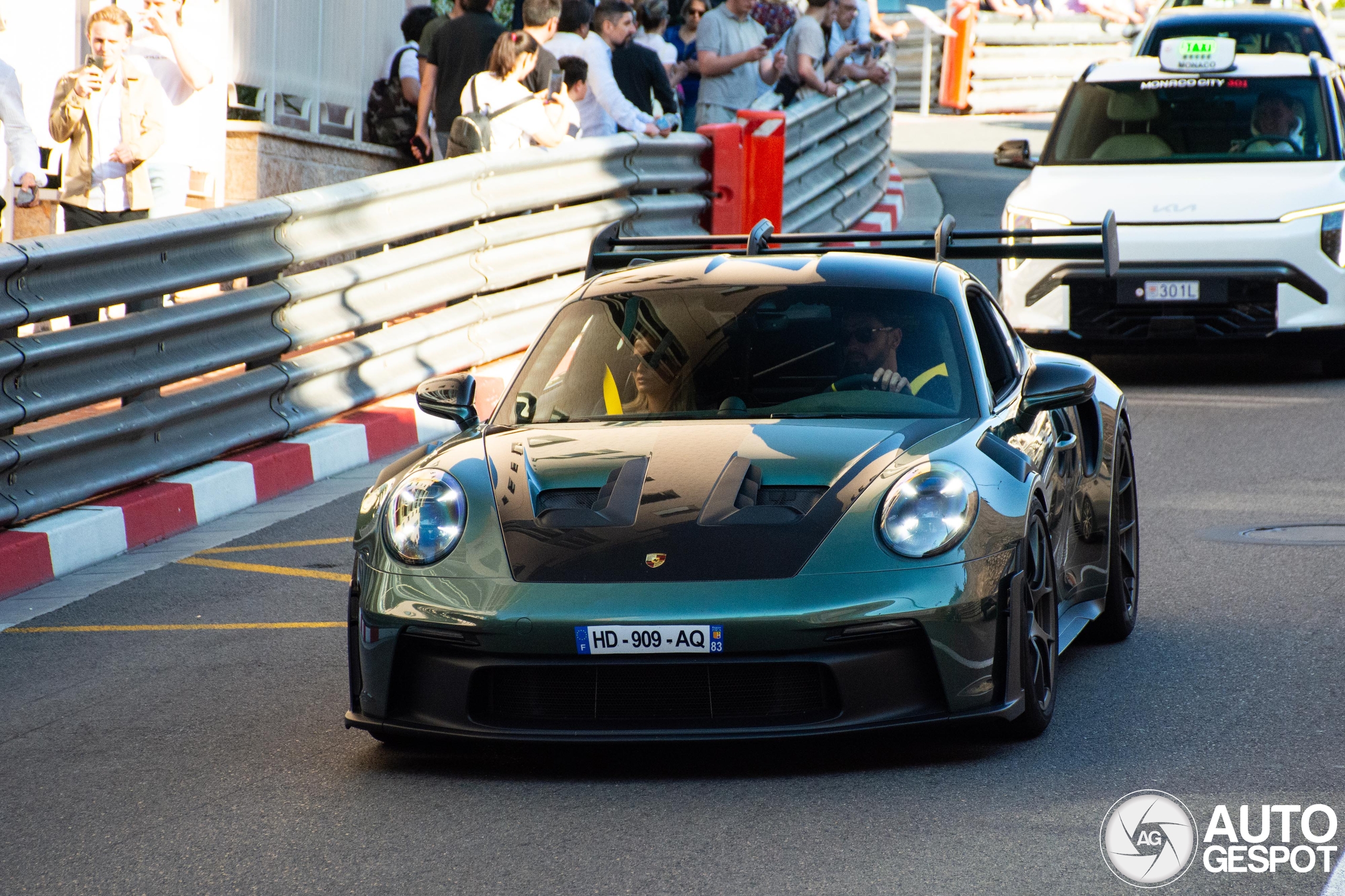 Porsche 992 GT3 RS Weissach Package