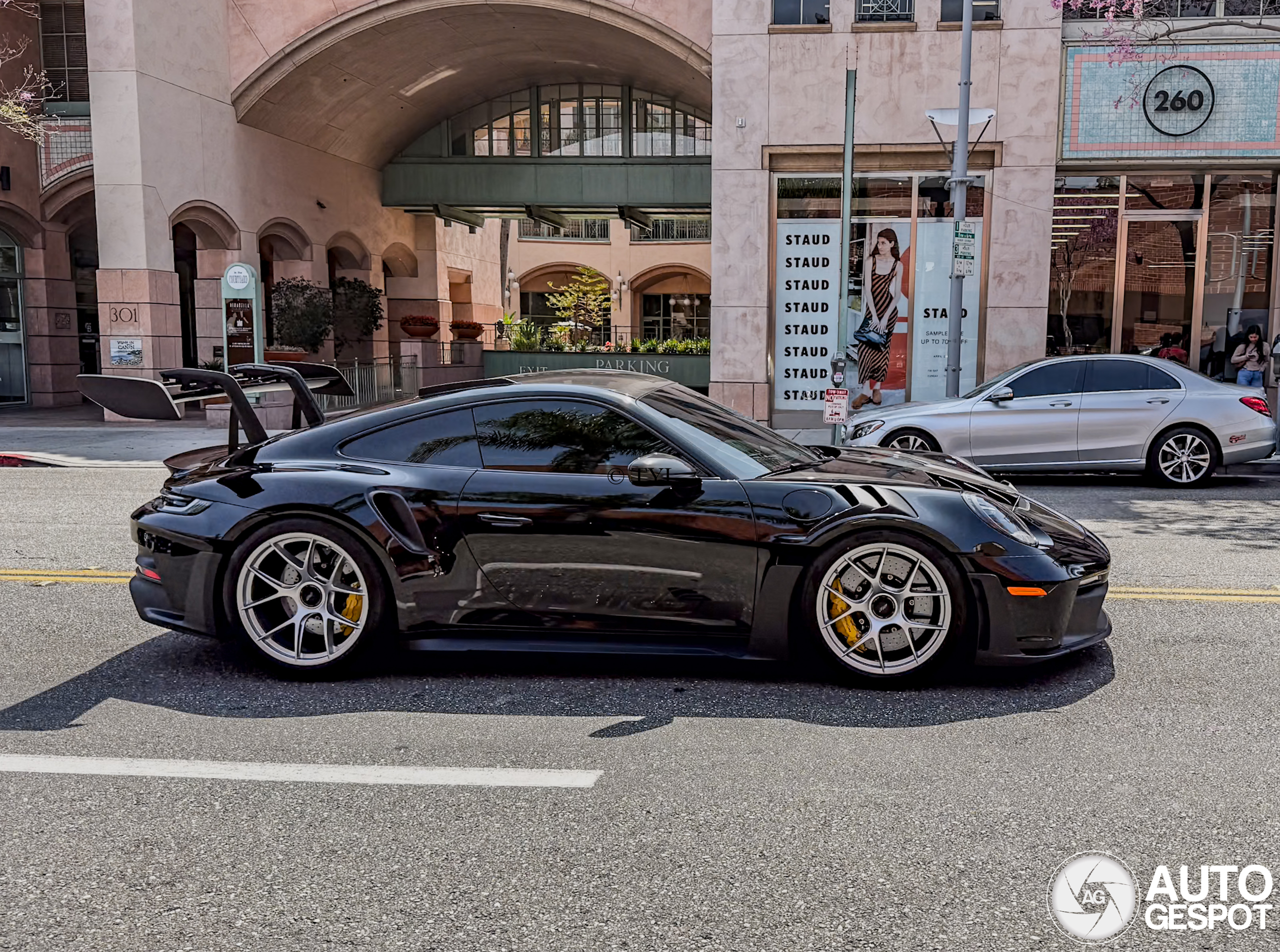Porsche 992 GT3 RS Weissach Package