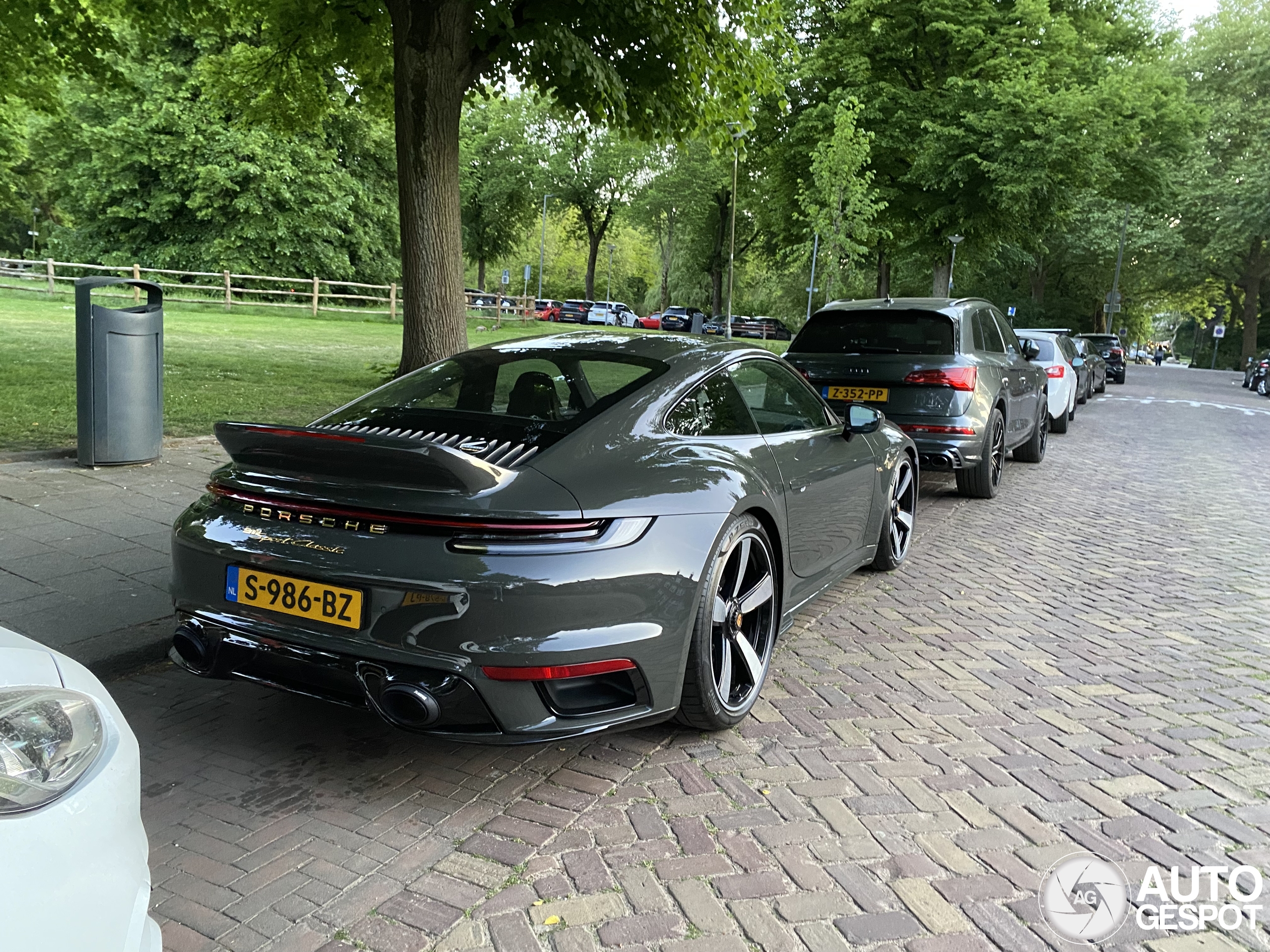 Porsche 992 Sport Classic