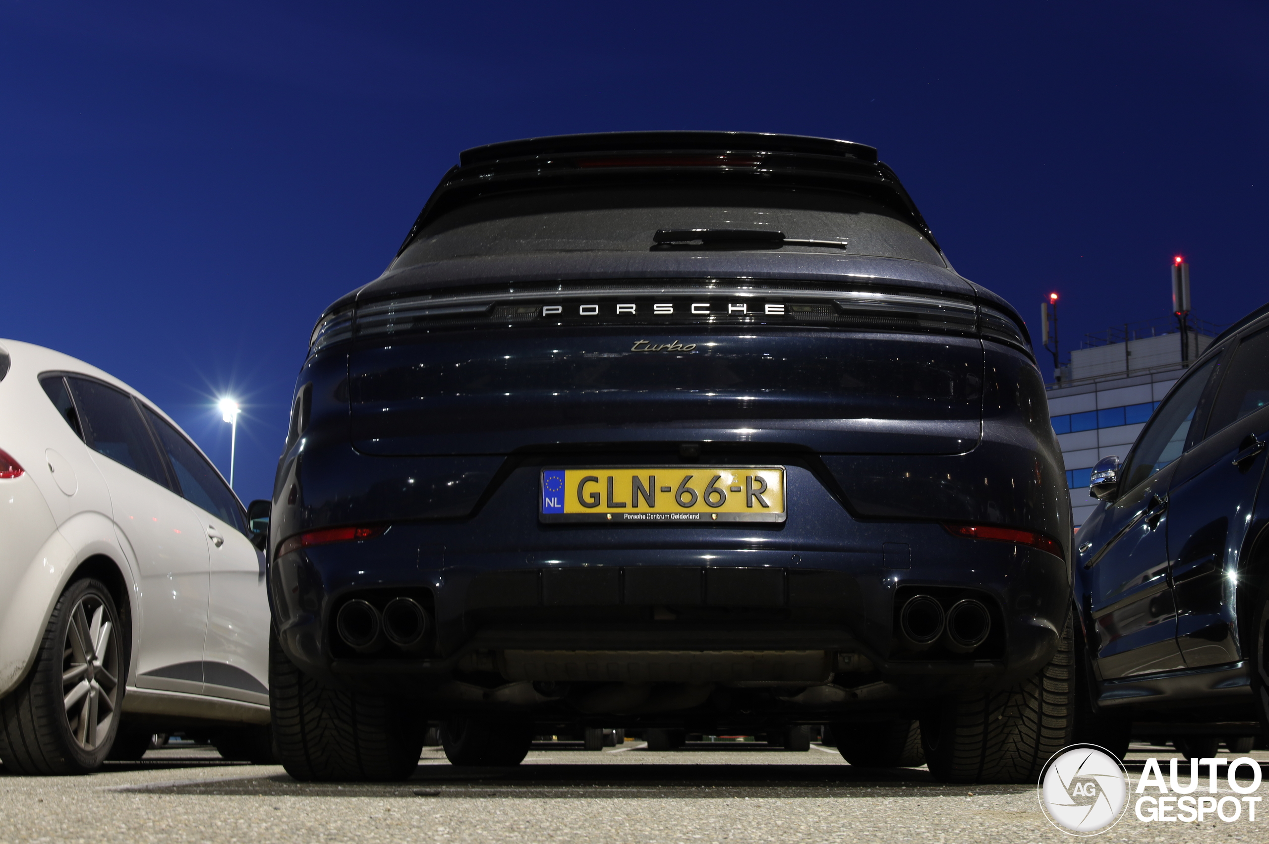Porsche 9YA Cayenne Turbo E-Hybrid