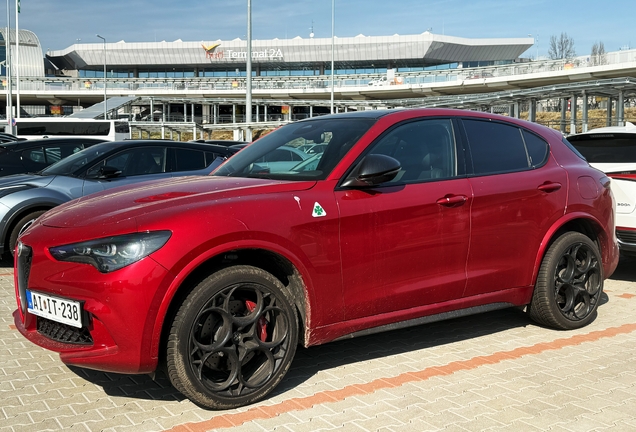 Alfa Romeo Stelvio Quadrifoglio 2023