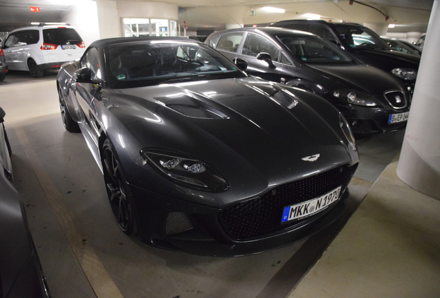Aston Martin DBS Superleggera Volante