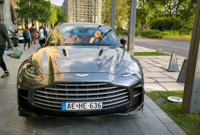 Aston Martin DBX707