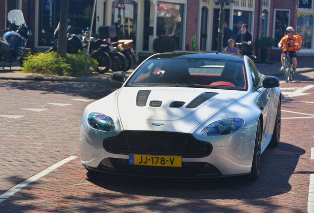 Aston Martin V12 Vantage S