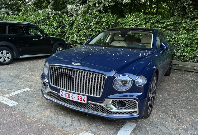 Bentley Flying Spur Hybrid Azure