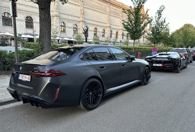 BMW M5 G90