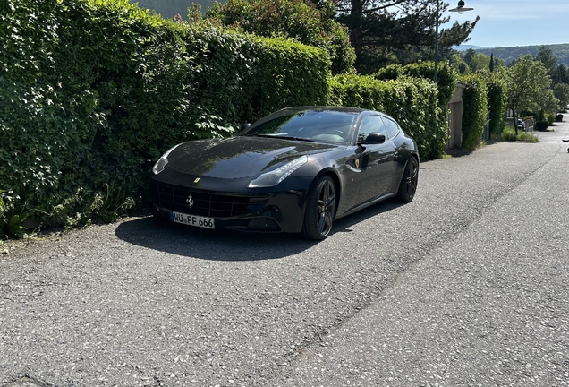 Ferrari FF