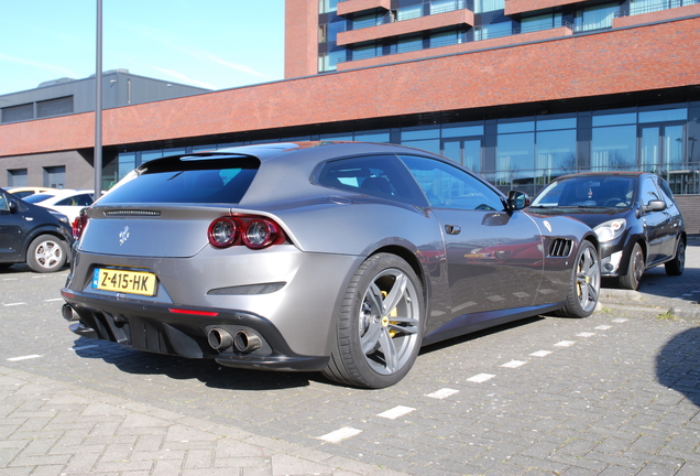 Ferrari GTC4Lusso