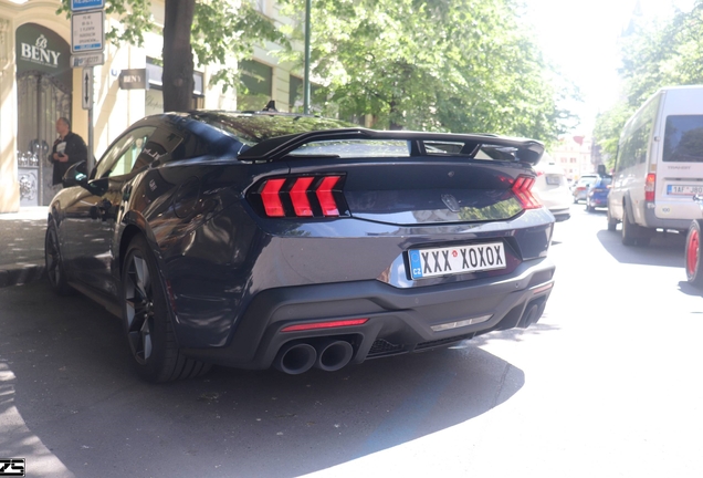 Ford Mustang Dark Horse 2024