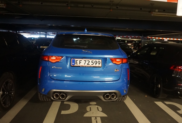Jaguar F-PACE SVR