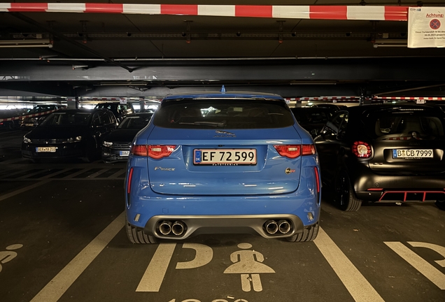 Jaguar F-PACE SVR