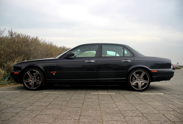 Jaguar XJR
