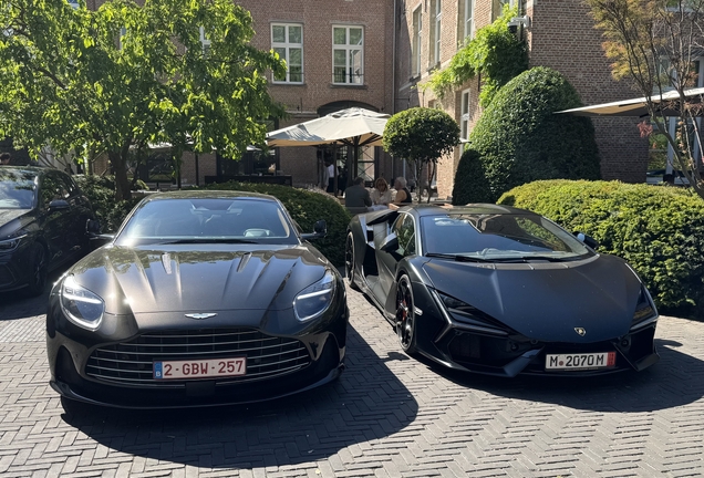 Lamborghini Revuelto