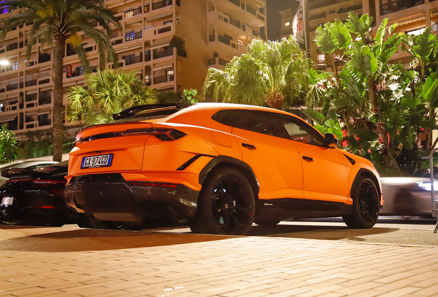Lamborghini Urus Performante