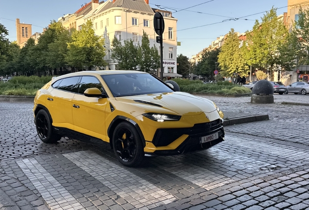 Lamborghini Urus Performante