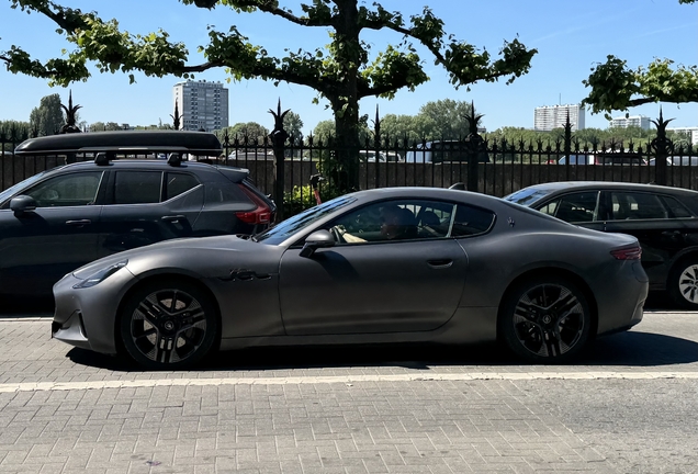 Maserati GranCabrio Folgore 2024