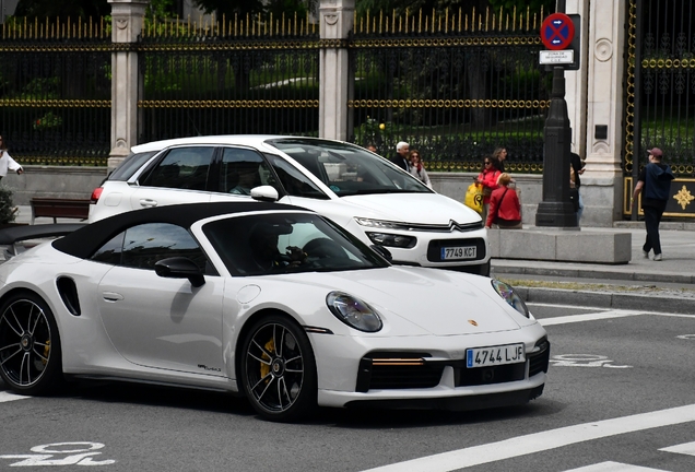 Porsche 992 Turbo S Cabriolet