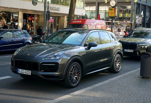 Porsche 9YA Cayenne GTS
