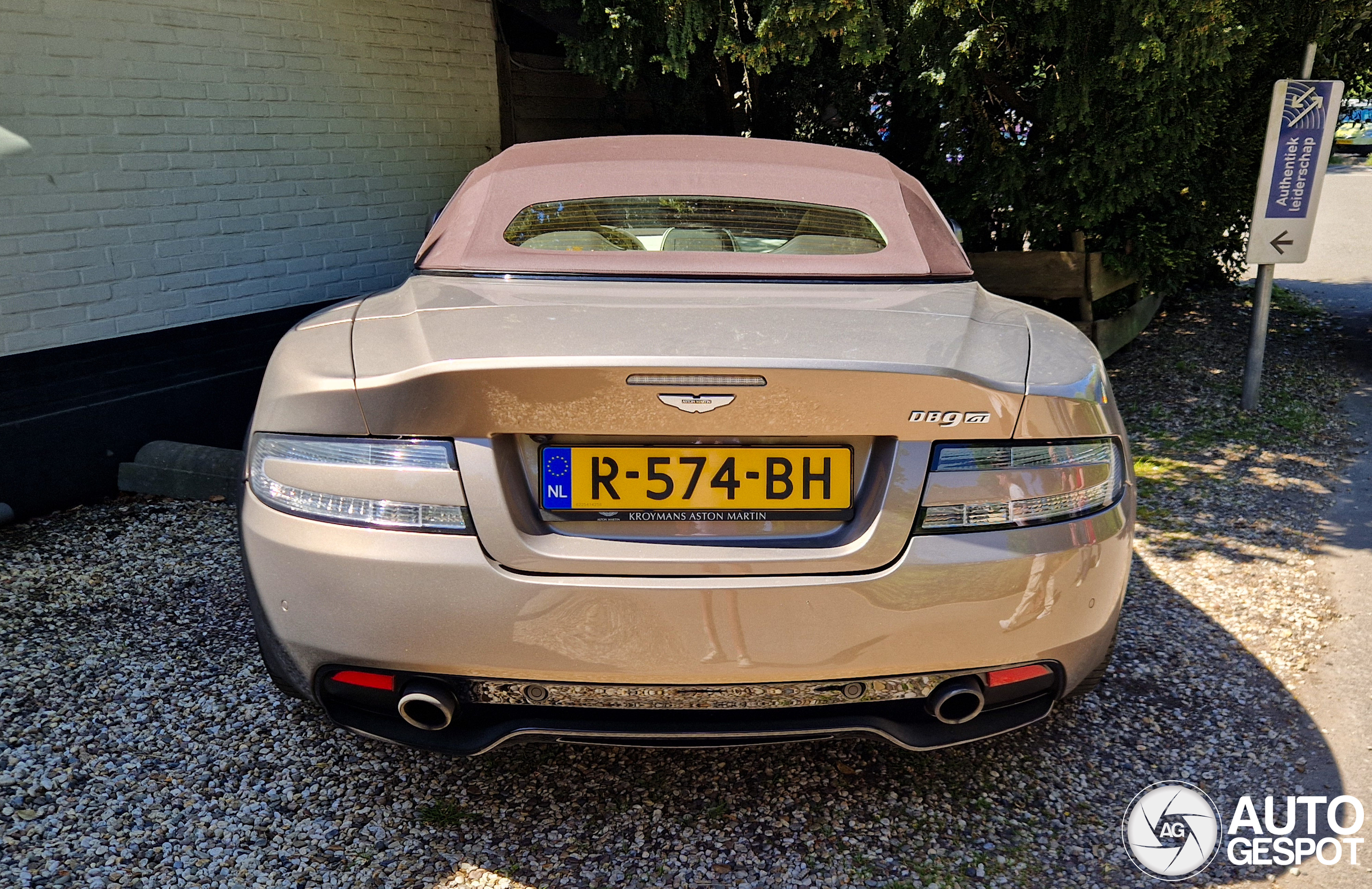 Aston Martin DB9 GT Volante 2016