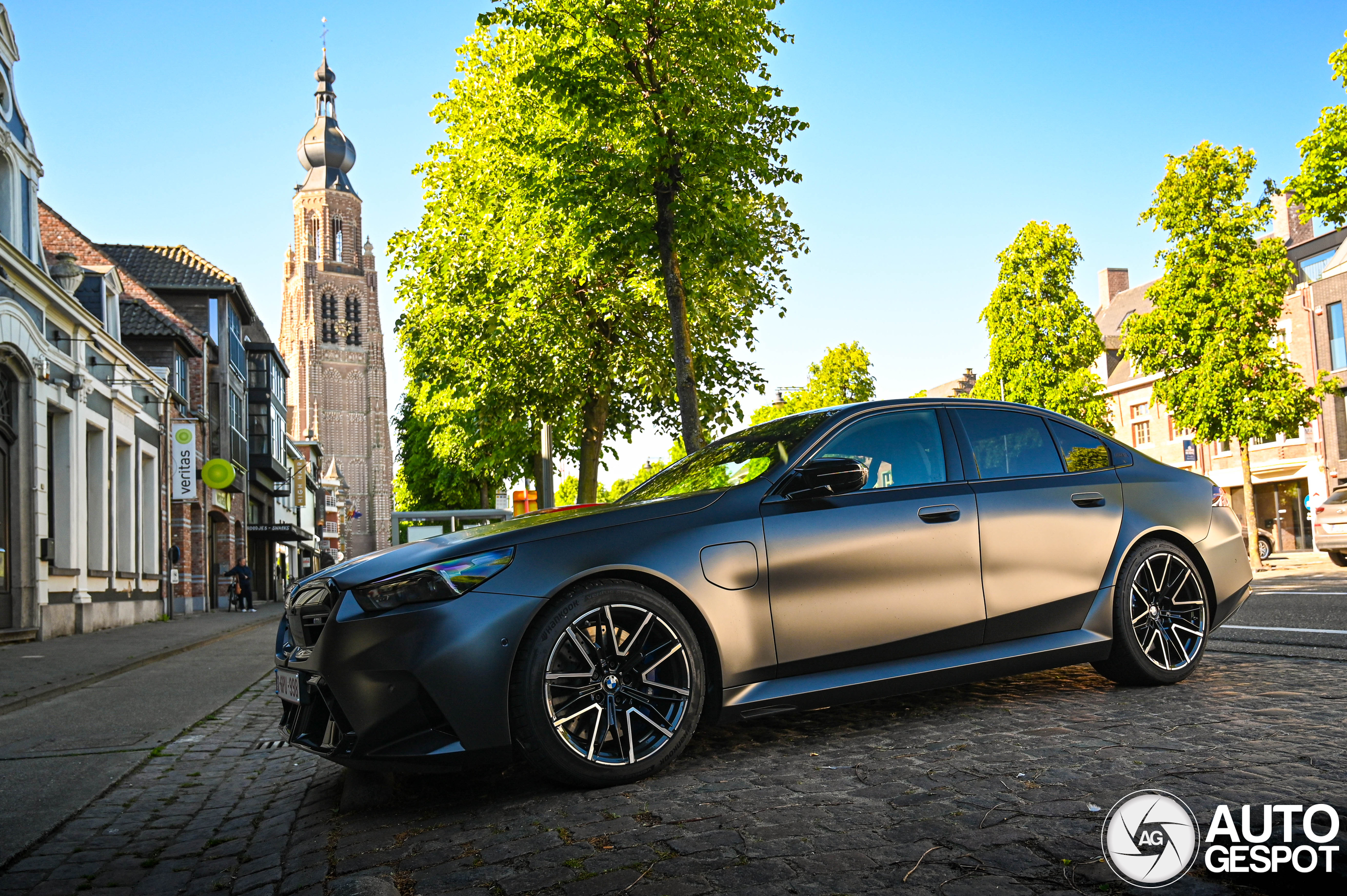 BMW M5 G90