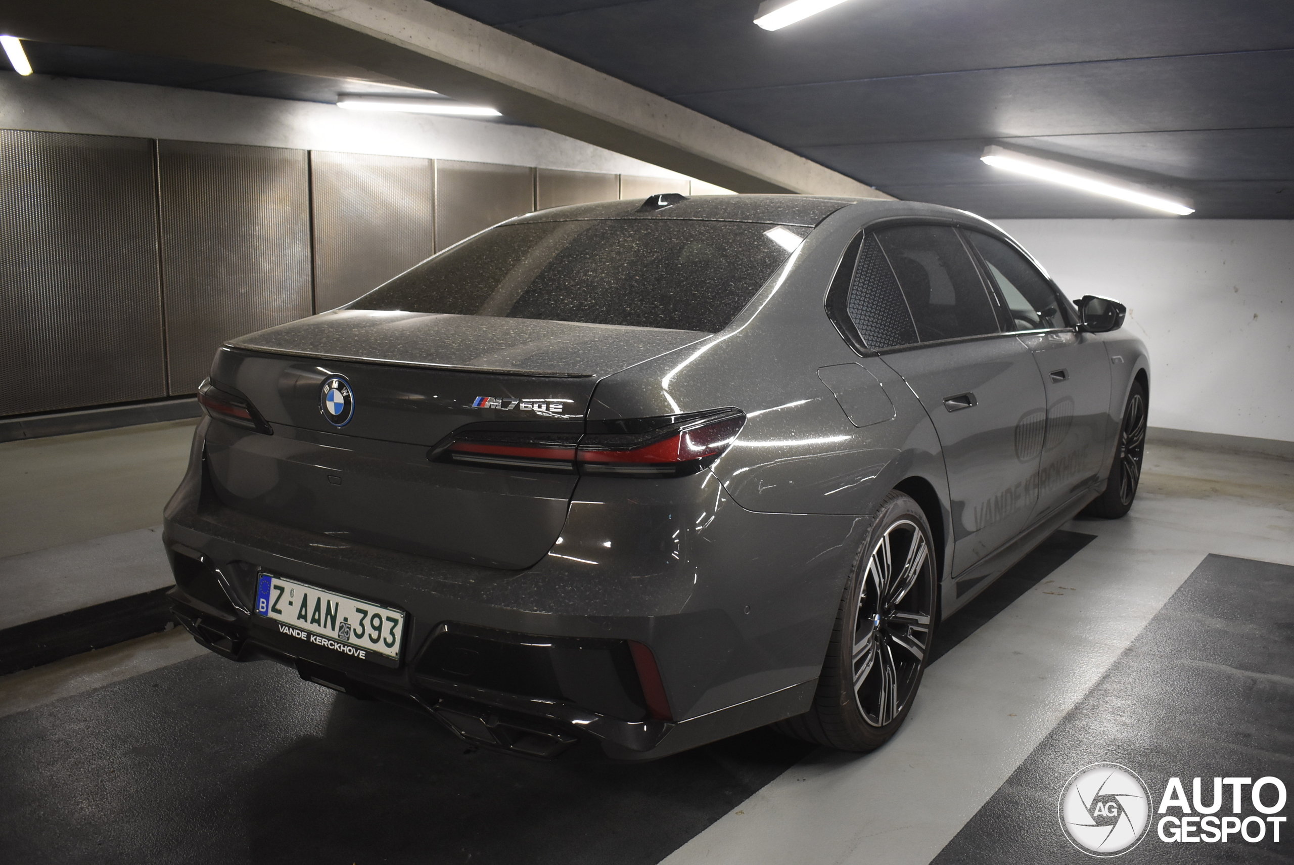 BMW M760e xDrive
