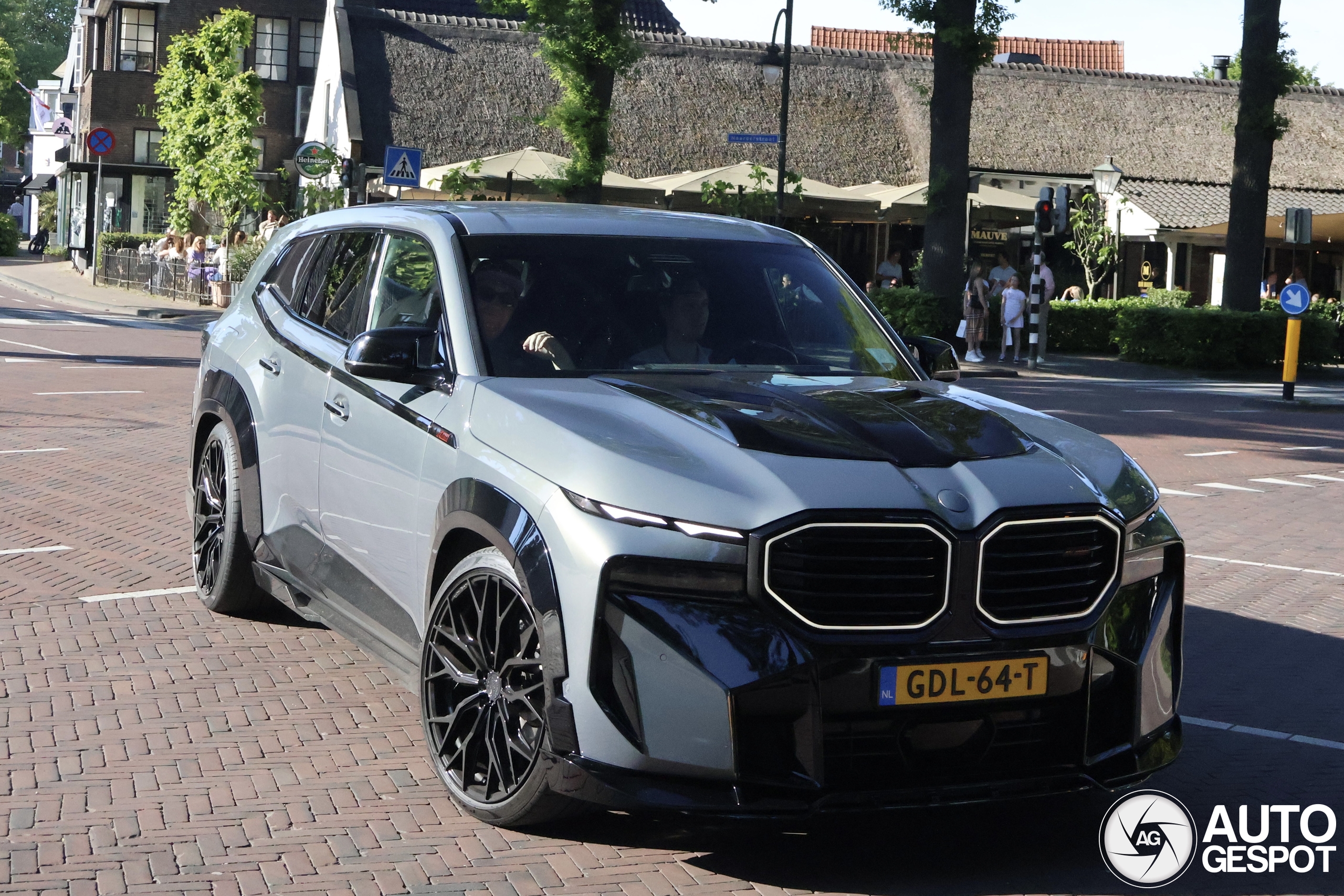 BMW XM G09 Label Red Renegade Design