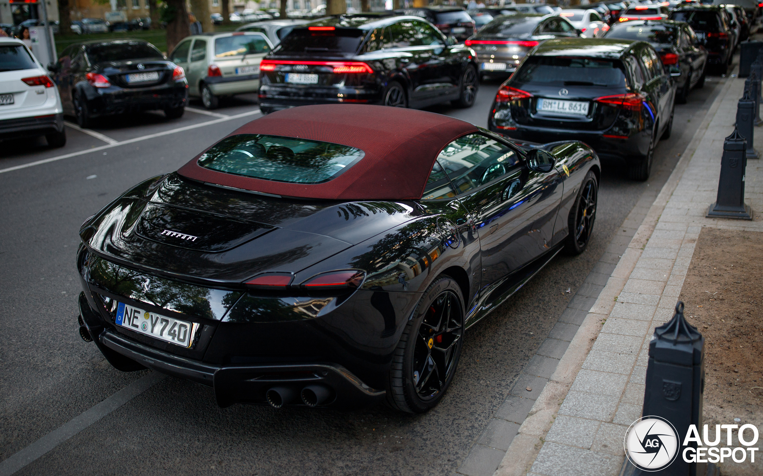 Ferrari Roma Spider