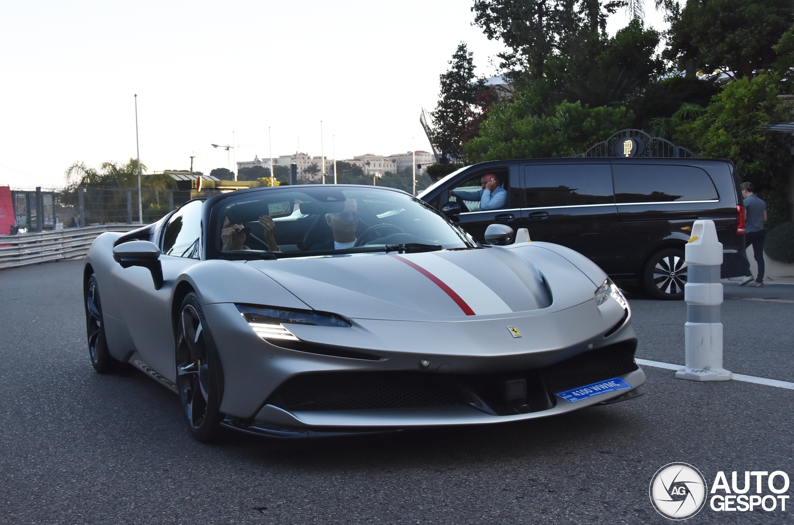 Ferrari SF90 Spider