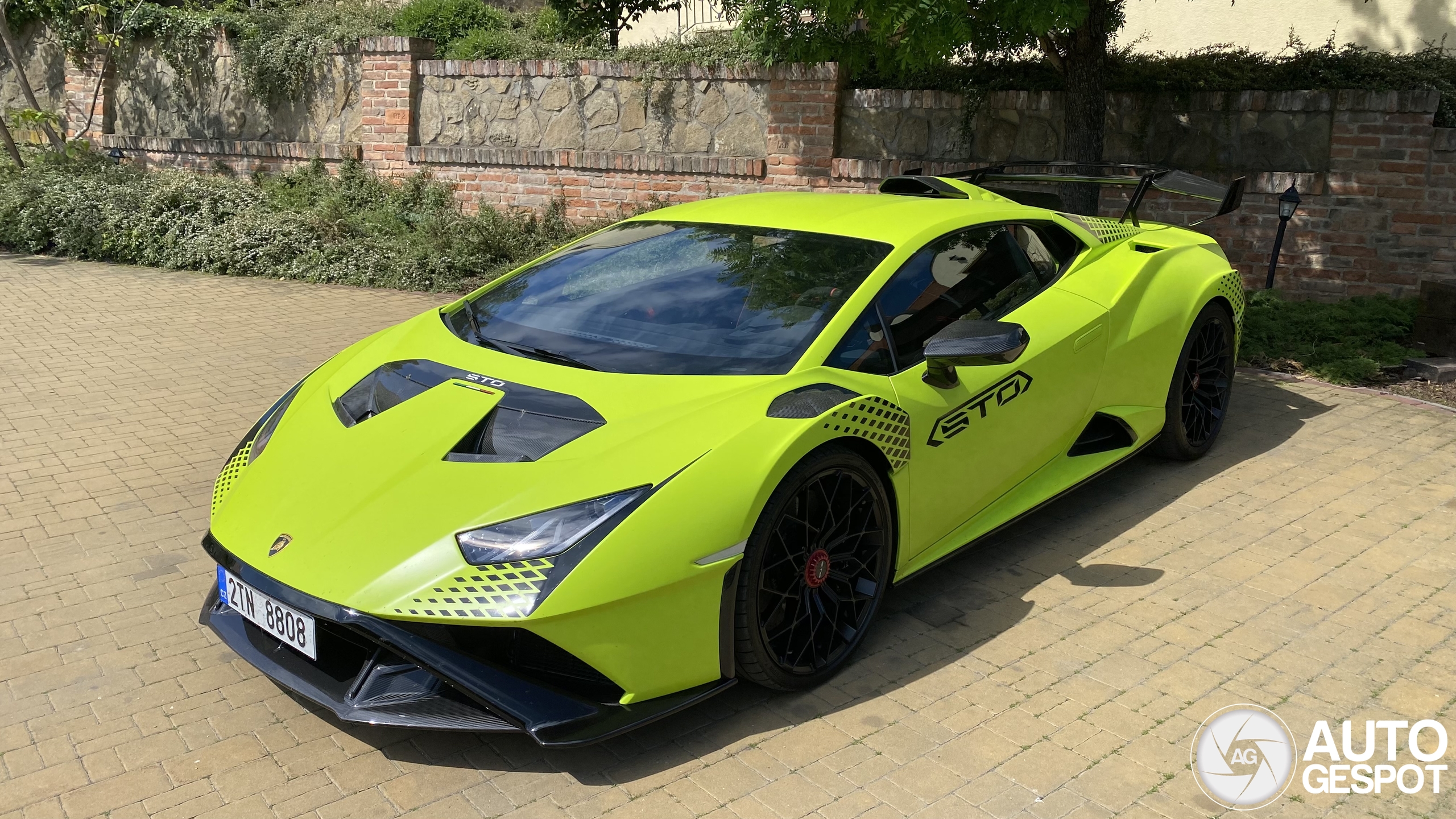 Lamborghini Huracán LP640-2 STO
