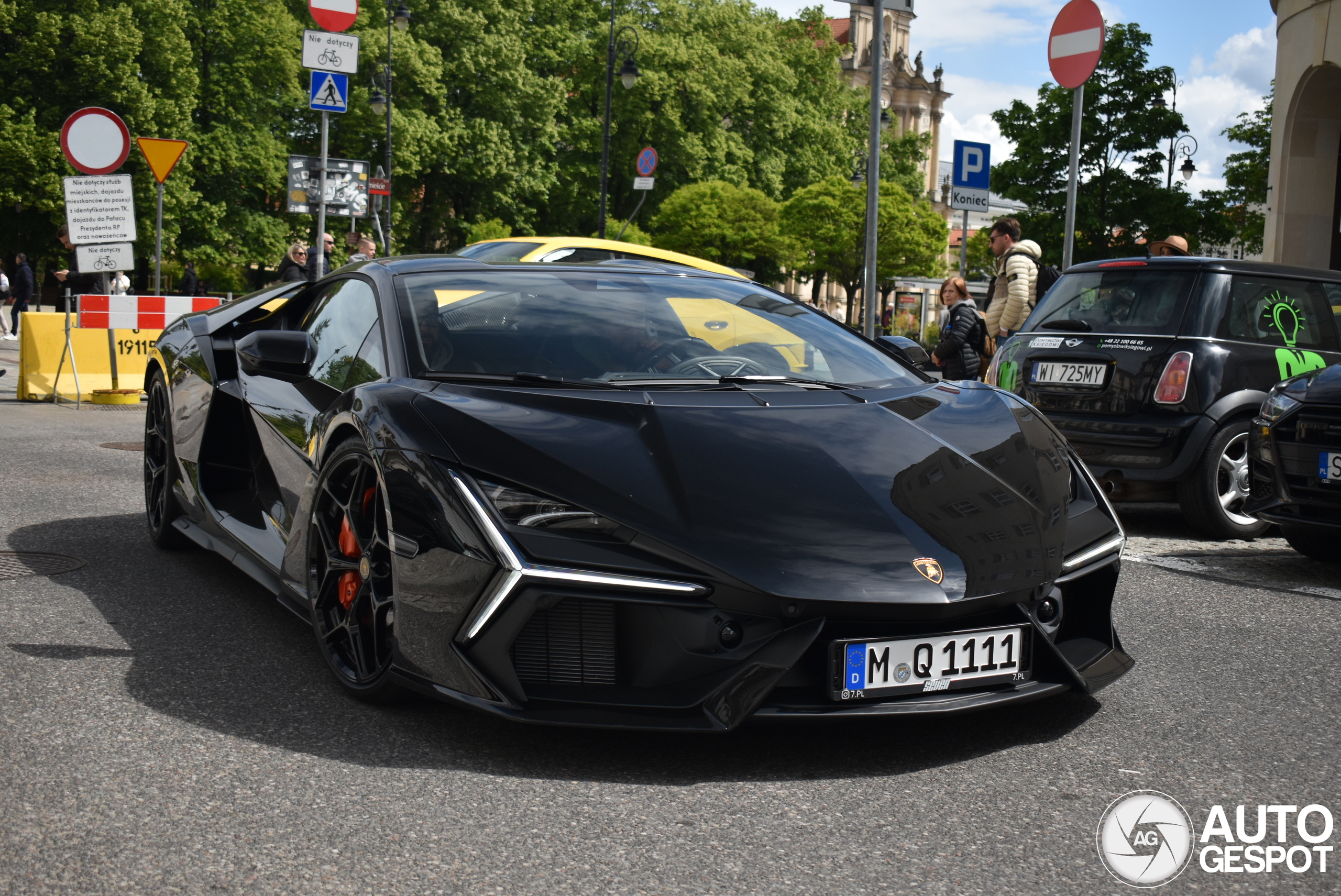 Lamborghini Revuelto