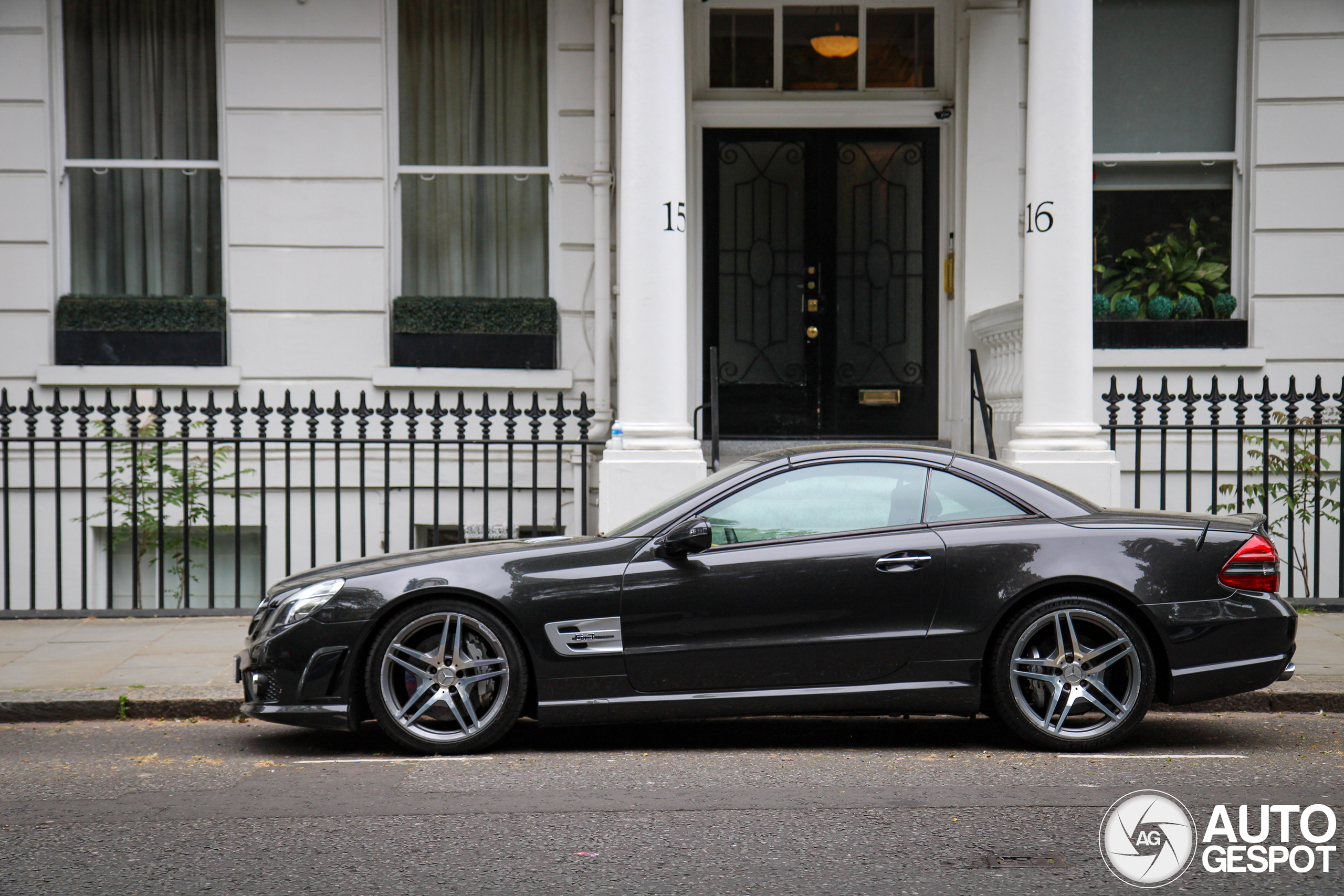Mercedes-Benz SL 63 AMG