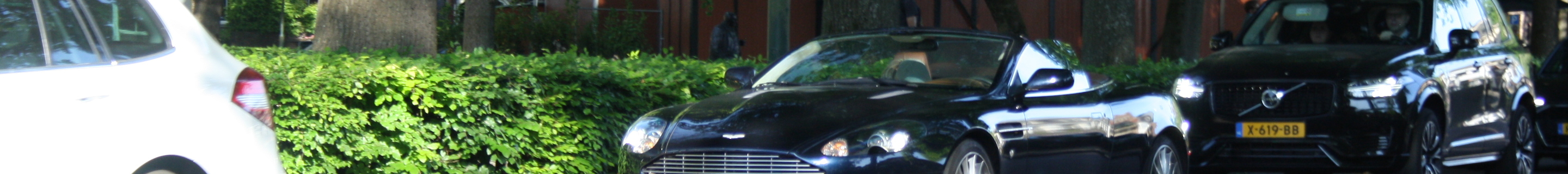 Aston Martin DB9 Volante