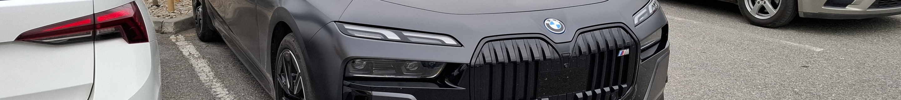 BMW M760e xDrive