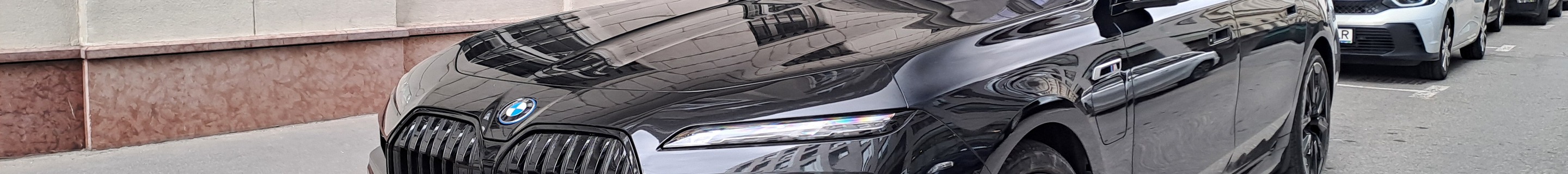 BMW M760e xDrive