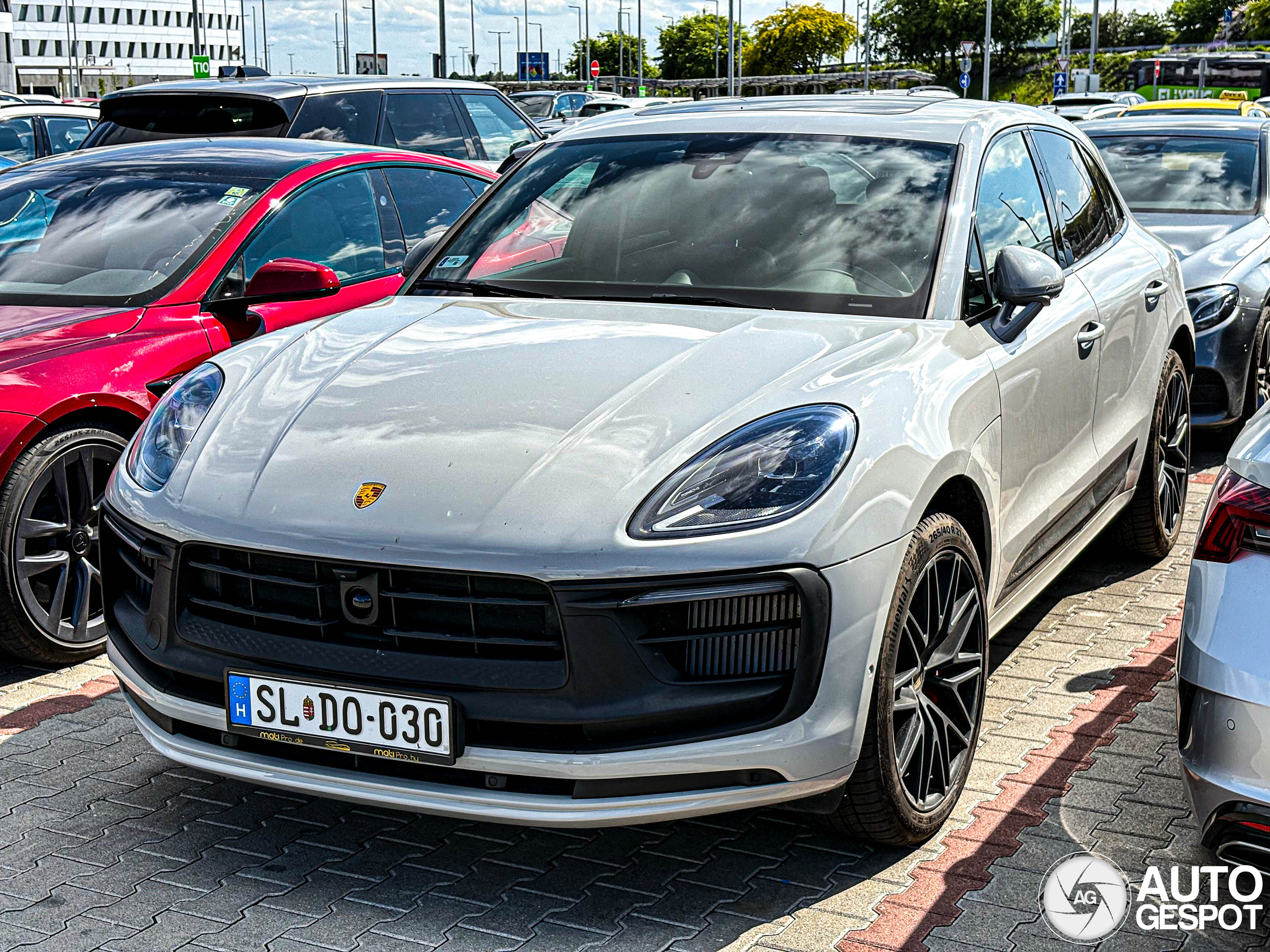 Porsche 95B Macan GTS MkIII