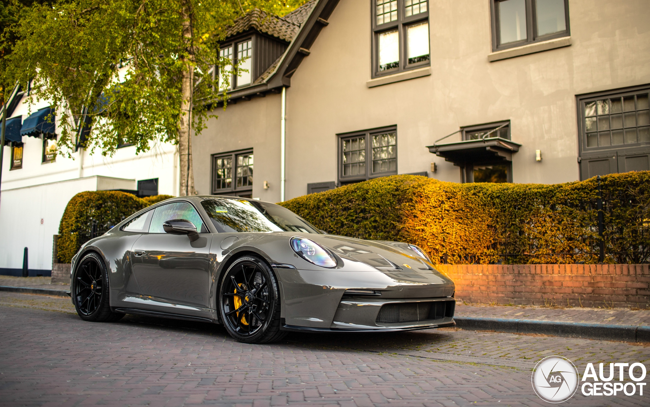 Porsche 992 GT3 Touring