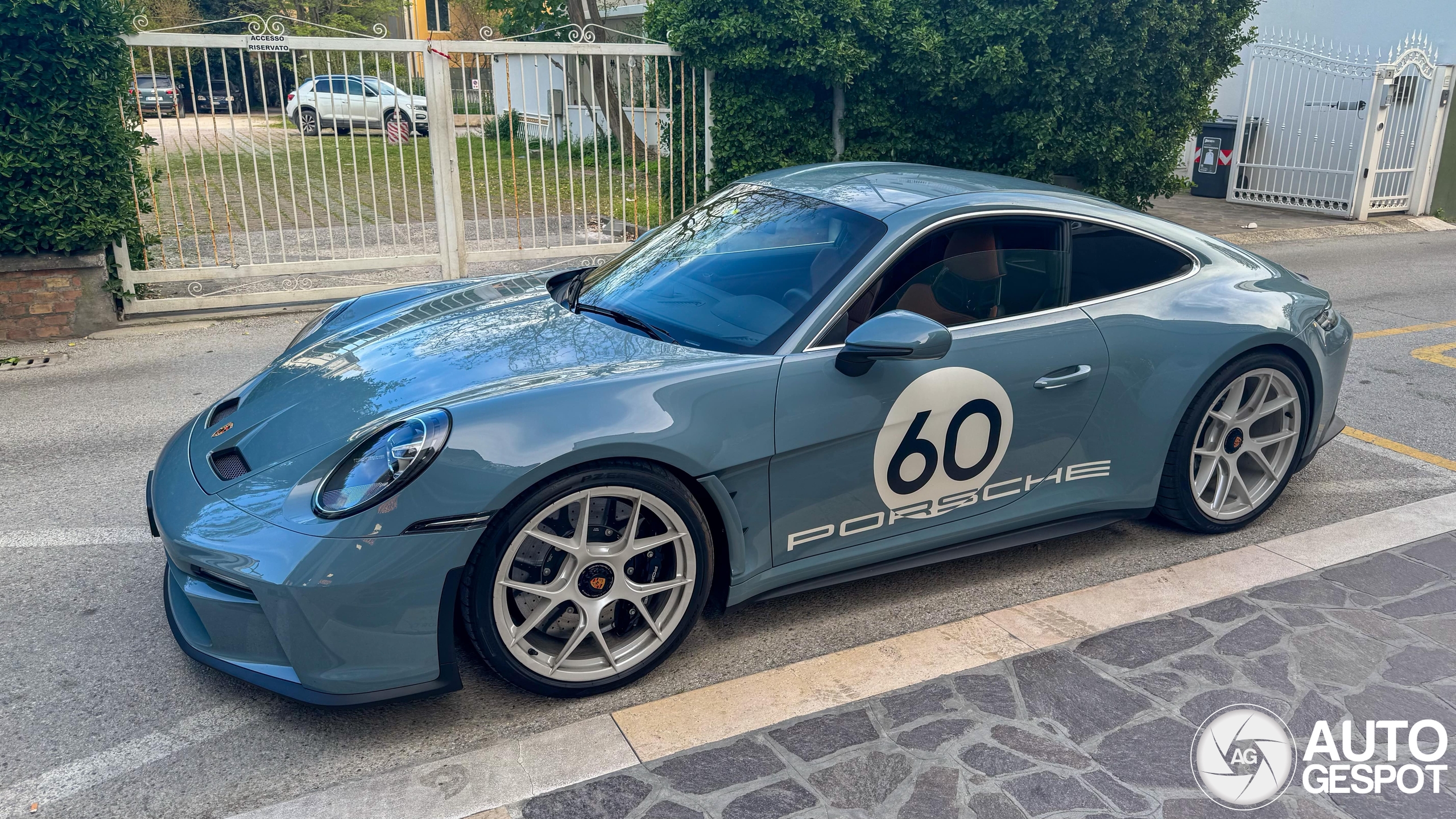 Porsche 992 S/T