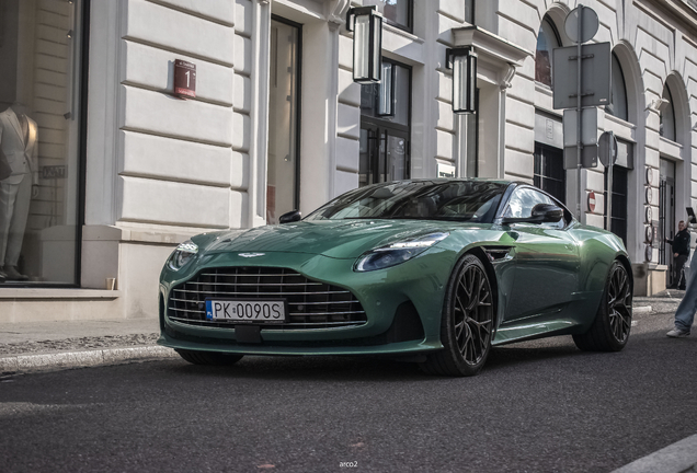 Aston Martin DB12
