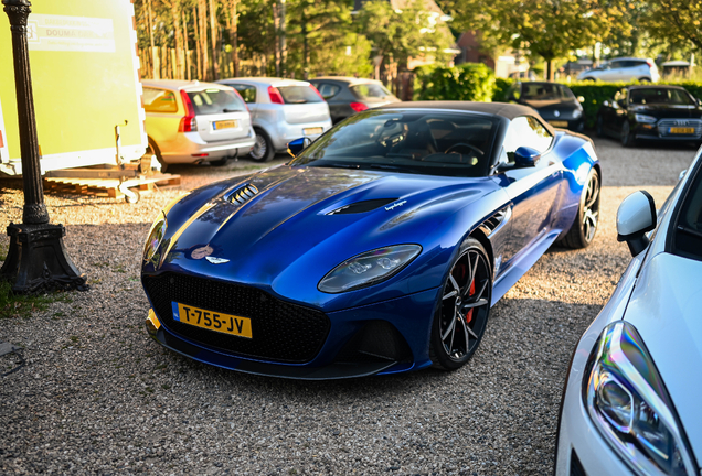 Aston Martin DBS Superleggera Volante