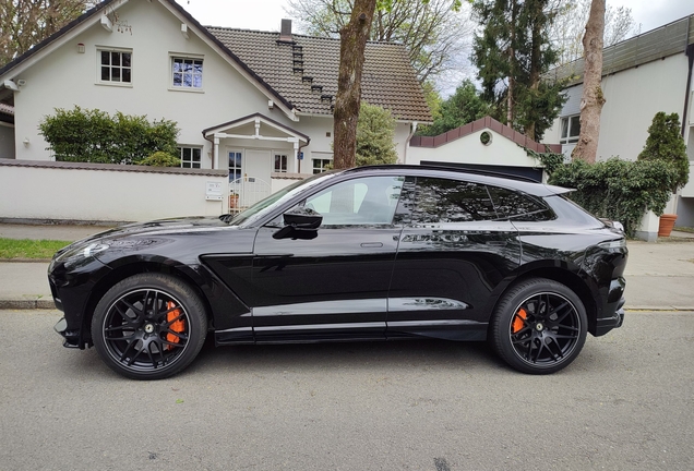 Aston Martin DBX707