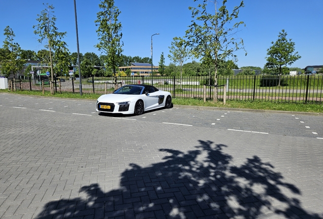 Audi R8 V10 Spyder 2016
