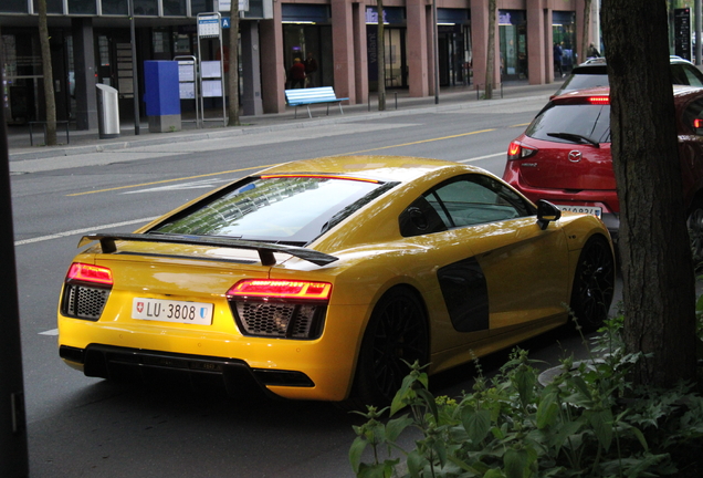 Audi R8 V10 Plus 2015