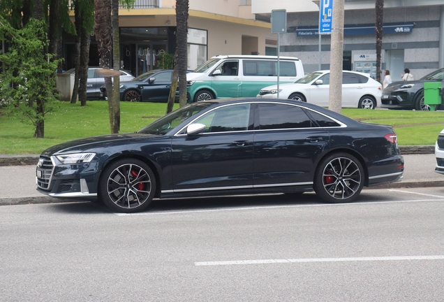 Audi S8 D5