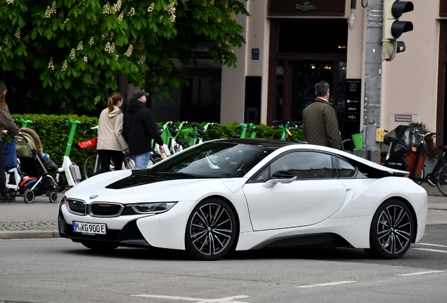BMW i8 2018